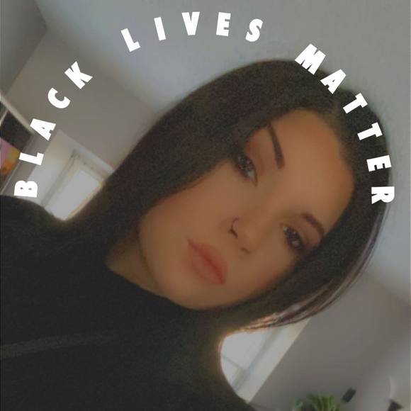 Poshmark profile picture for @viciousness